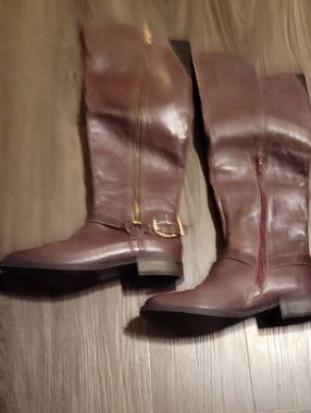 Steve Madden Brown Leather Knee-High Riding Boots with Gold Hardware